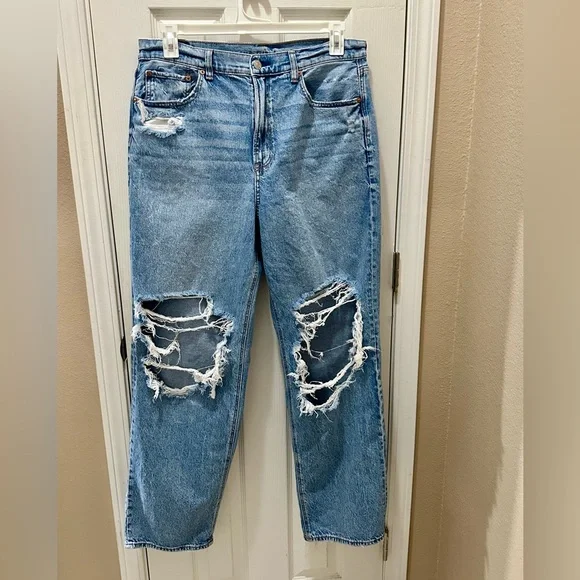 AMERICAN EAGLE highest rise ripped baggy straight jeans size 14 distressed - Picture 15 of 16